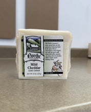 Load image into Gallery viewer, Nordic Creamery Mild Cheddar- Goat Cheese